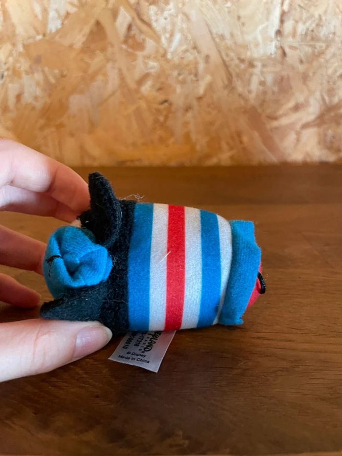 Tsum Tsum officiel Disneyland Paris Mickey Mouse Paris avec la tour effeil sur sa casquette - photo numéro 6