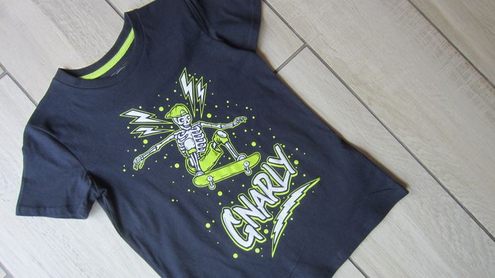 Tee shirt 7/8 ans - photo numéro 2