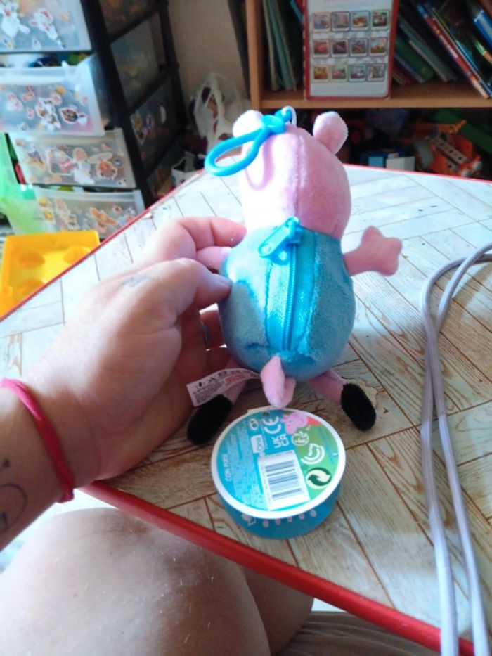 Peluche porte clef porte monnaie george peppa pig - photo numéro 2