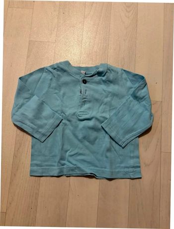 T-shirt bleu manches longues 12 mois très bon état