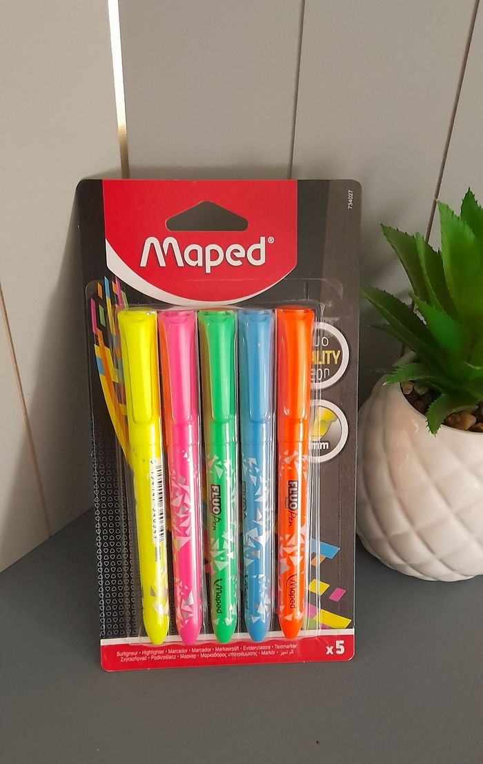 Surligneurs neufs maped