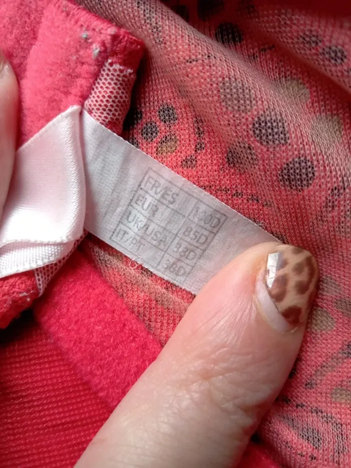 Soutien gorge rouge dentelle sans armatures - photo numéro 6