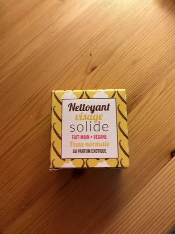 Nettoyant visage solide   LAMAZUNA