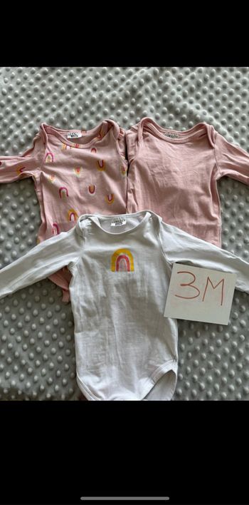 Lot de 3 bodies manches longues 3M