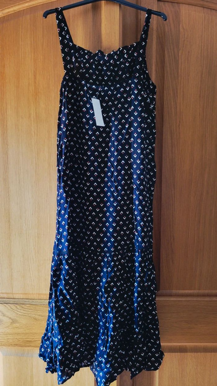 Robe fluide noire neuve - photo numéro 9