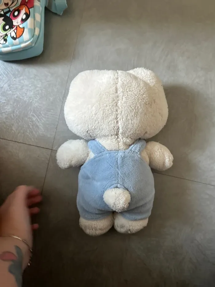 Peluche hello kitty - photo numéro 4