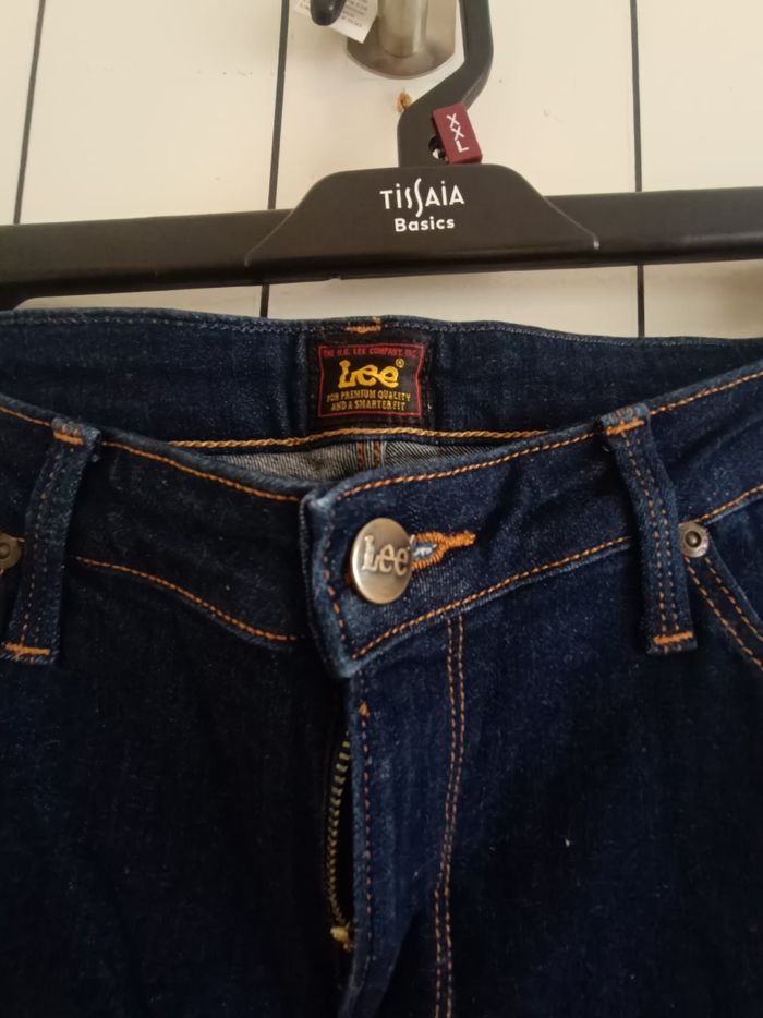 Jeans bleu marine de marque Lee en taille 42. - photo numéro 3