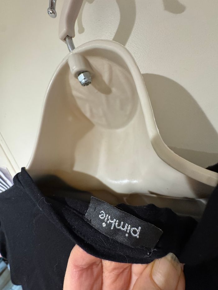 T-shirt strasse noir Pimkie, taille L Je vends un T-shirt Avec des strass - photo numéro 6