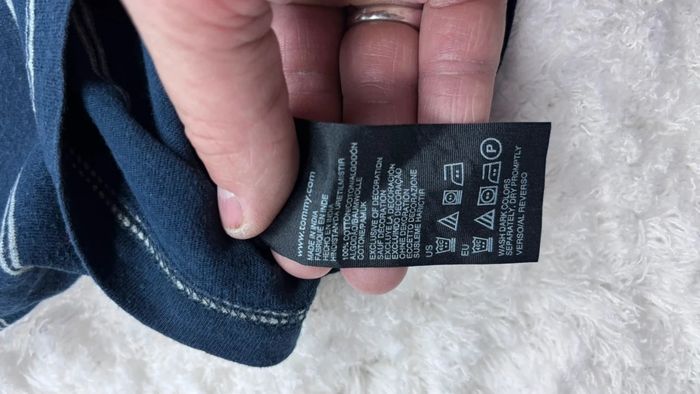 Tee shirt tommy Hilfiger - photo numéro 2