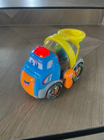 Camion T’mimi avec balles colorées