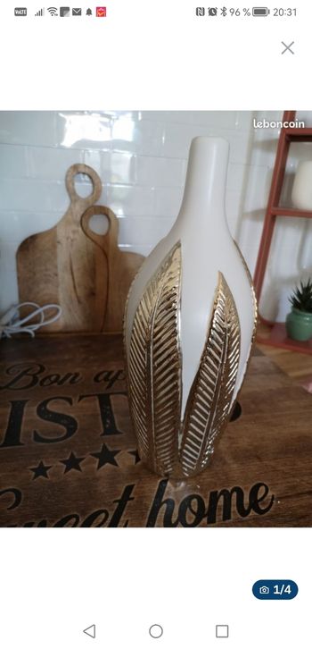 Vase blanc doré en céramique