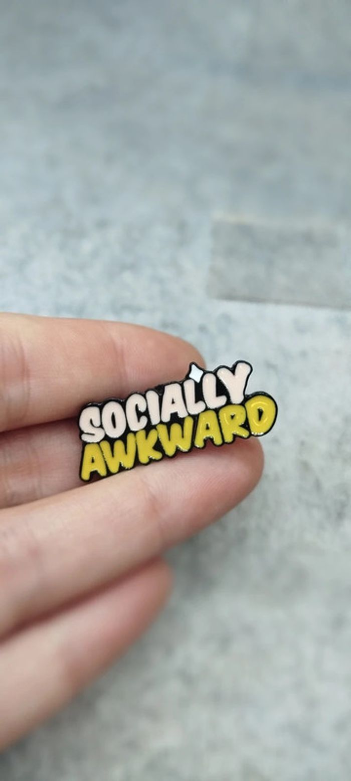 🍄 pins socially awkward - photo numéro 2