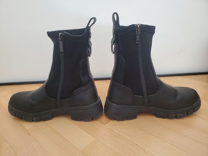 Bottine fille pointure 33 - photo numéro 3