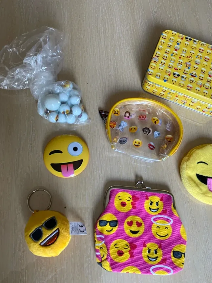 🌸 Lot Emoji 🌸 - photo numéro 2