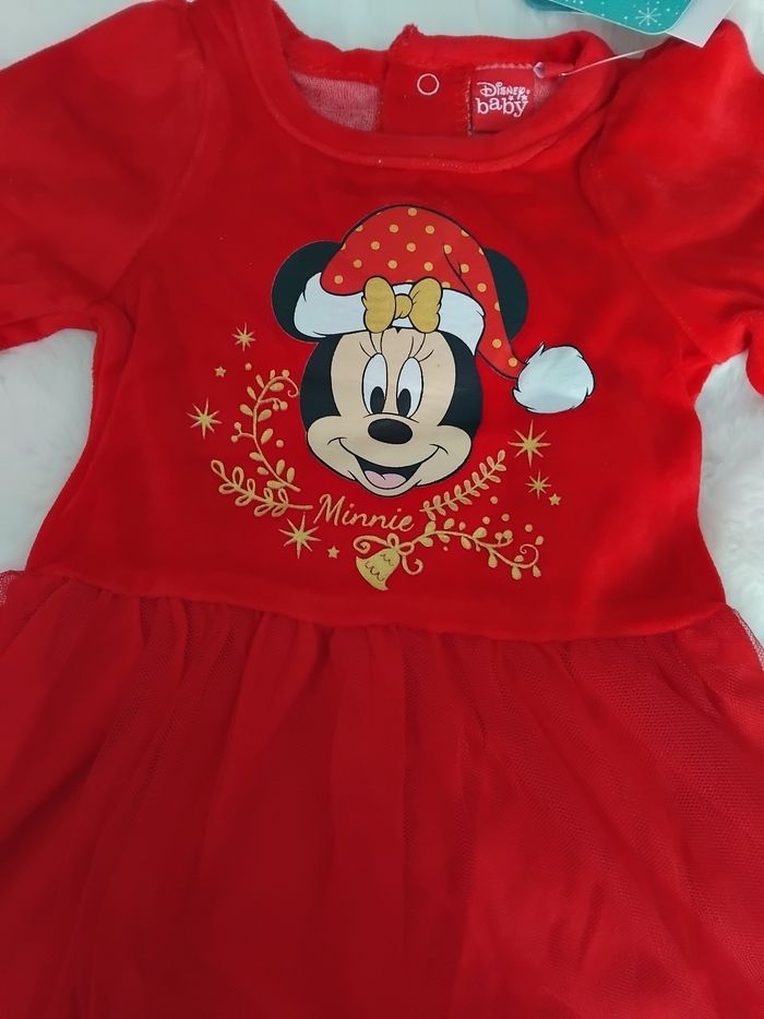 Robe Minnie Noël Disney ,neuf avec étiquettes, taille  6 mois - photo numéro 2