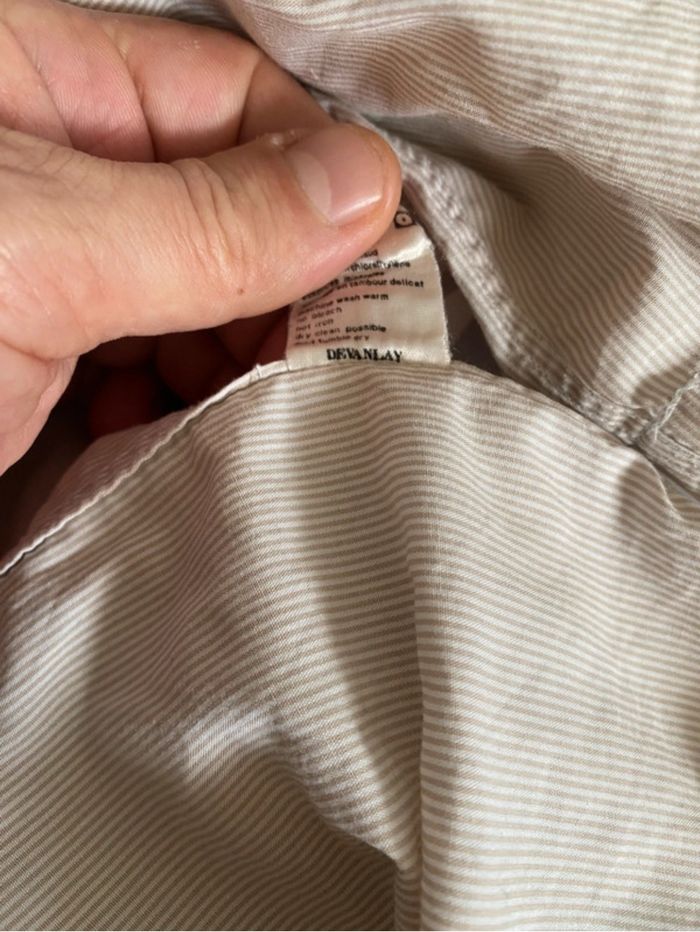 Chemise Lacoste authentique à rayures fines beige. - photo numéro 6