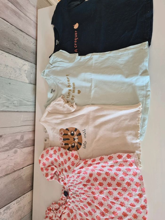Lot de tee shirt.