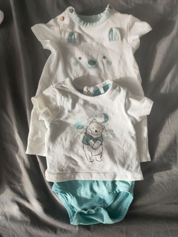 2 combinaisons bébé légers 1 mois