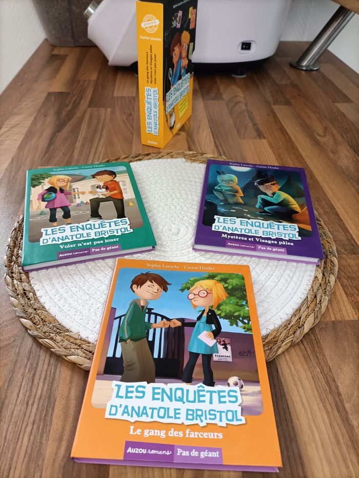 Lot coffret 3 livres Les Enquêtes d'Anatole bristol - Le plus grand détective de la cour de récré - photo numéro 2