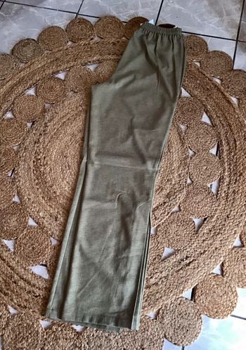 Pantalon taille 38 couleur kaki marque Godske