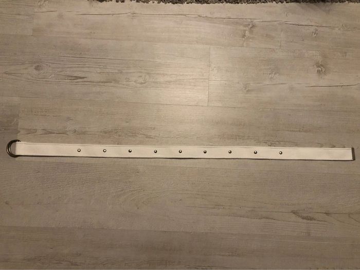 Ceinture T unique blanche cloutée NEUVE - photo numéro 2