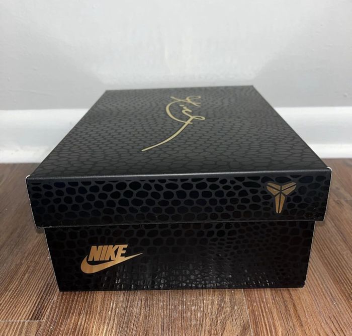 Nike Kobe IV Barcelone - photo numéro 8