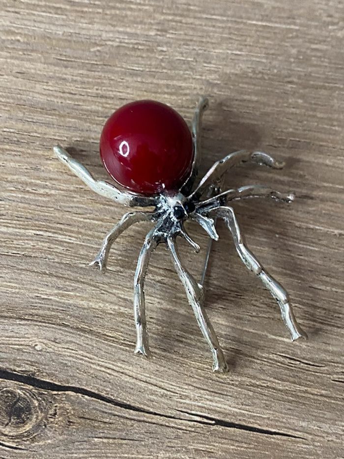 Broche araignée tendances - photo numéro 4