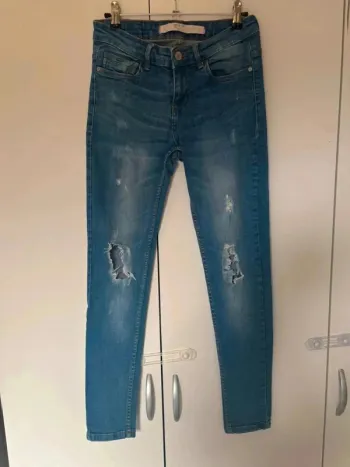 Jeans femme troués taille 36