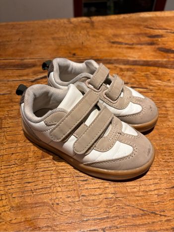 Chaussures basket enfant taille 24