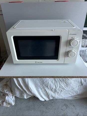 Micro-ondes King d’Home compact