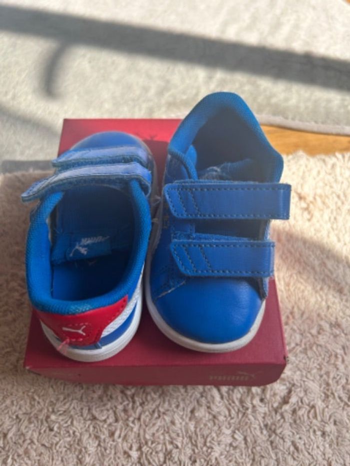 Paire de baskets bébé garçon taille 20