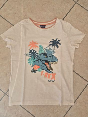 T-shirt dino