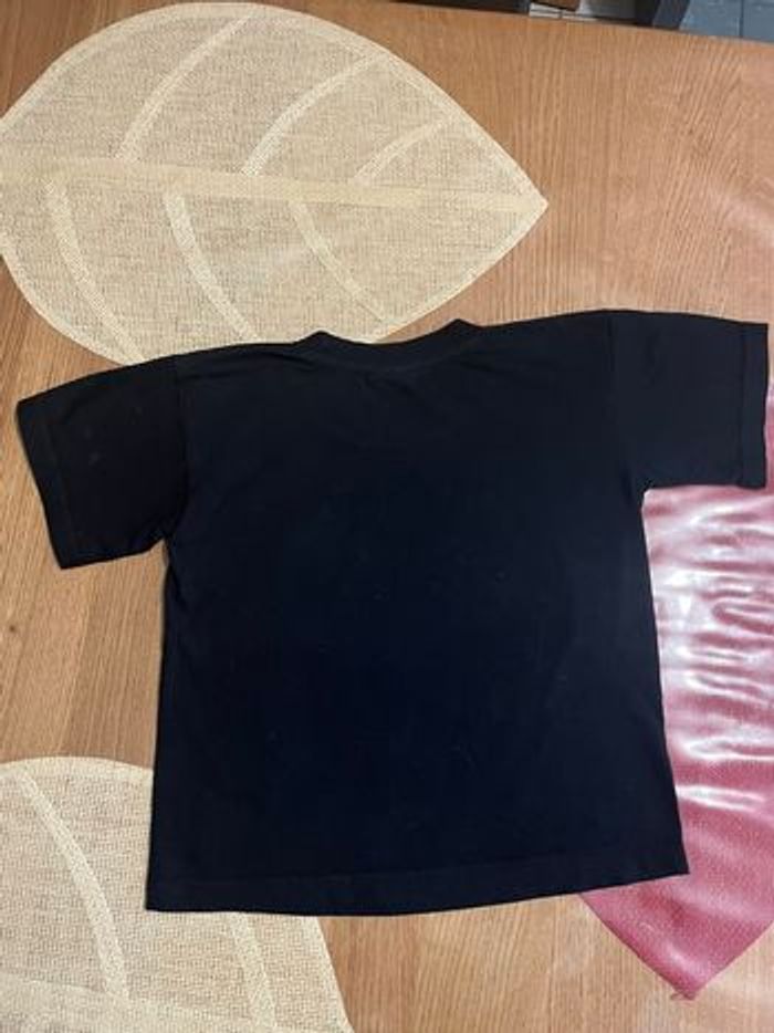 Tshirt Lisa SIMPSON, impression pailletée, taille 5/6 ans en TBEG - photo numéro 3