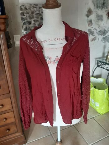 Chemise longueur 60 cm.