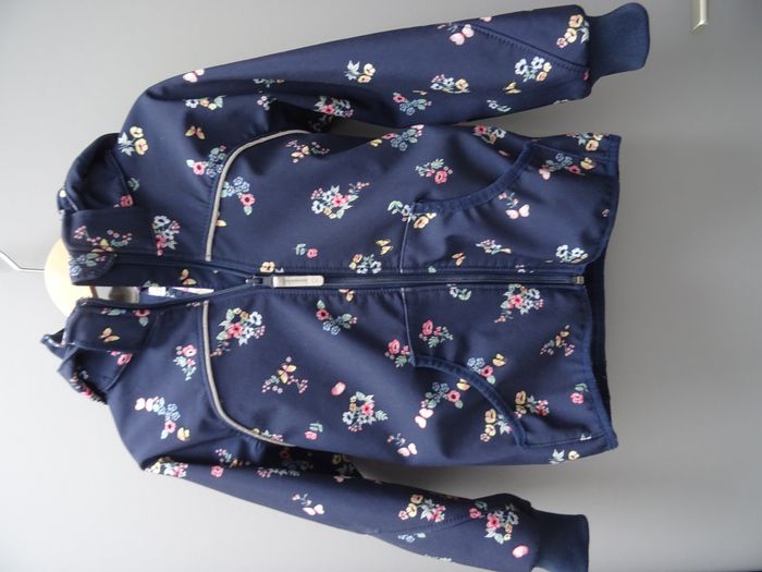 Blouson bleu fleurs et papillons - 5 ans