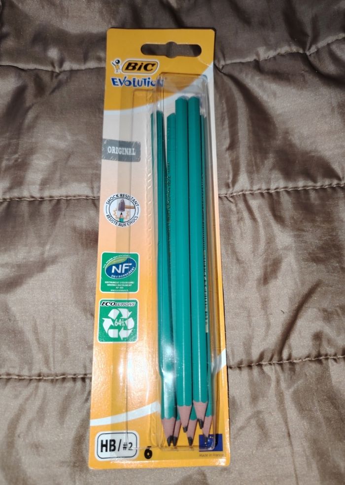 Lot 6 crayons graphique bic évolution