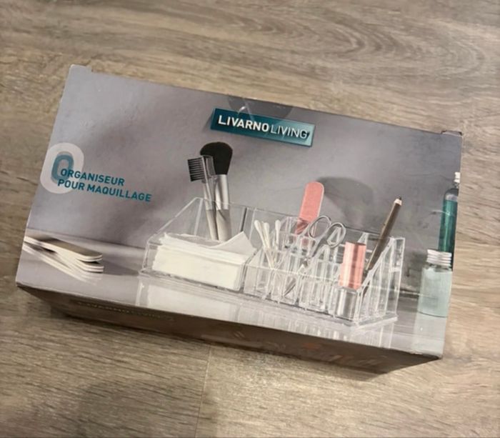 Organisateur maquillage