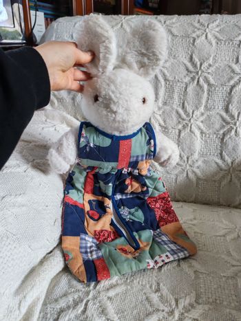 Peluche lapin range pyjama ancienne