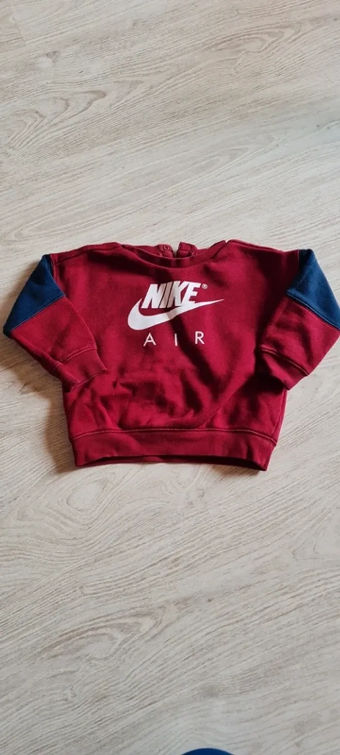 Pull - Nike - 12/18 mois