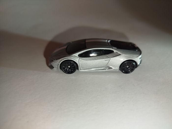 Hot Wheels Lamborghini Huracán LP 610-4 Exclusive Multipack 2025 - photo numéro 6
