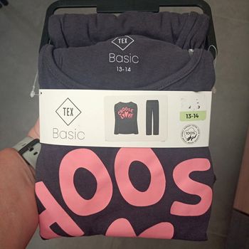Pyjama fille 13-14 ans neuf avec étiquette