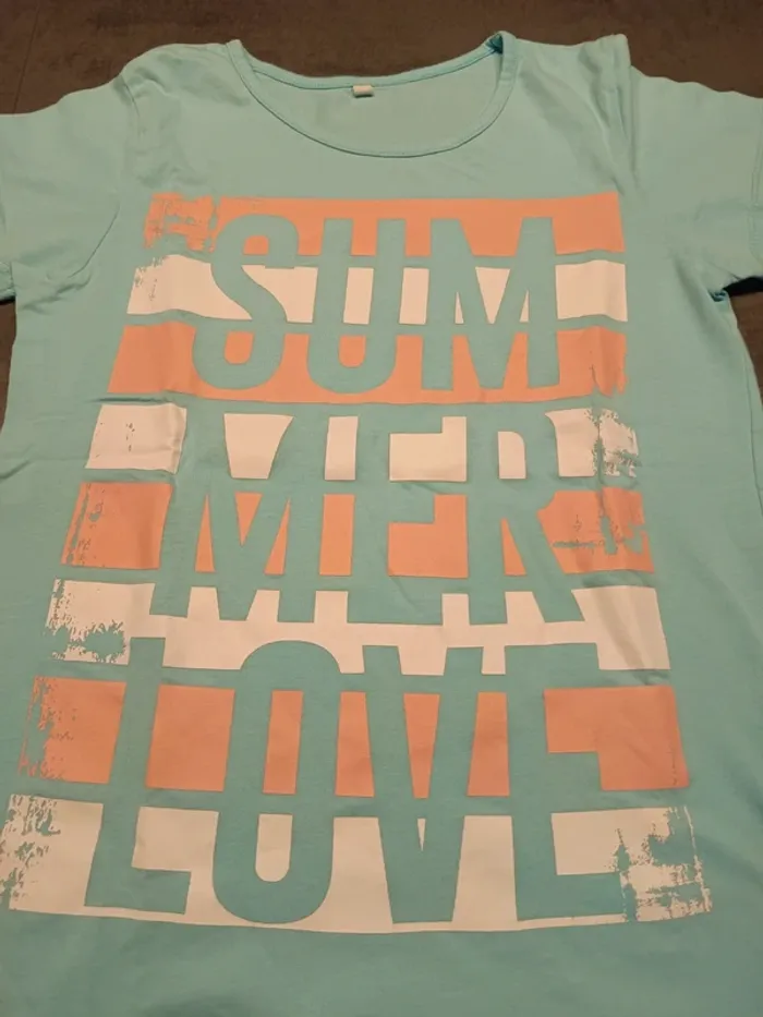 Vends tee-shirt enfant summer lover taille 9-10 ans . - photo numéro 2