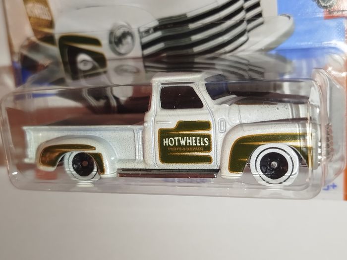 Hot Wheels '52 Chevy 2024 - photo numéro 3