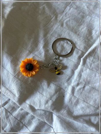 Porte clef tournesol et abeille neuf