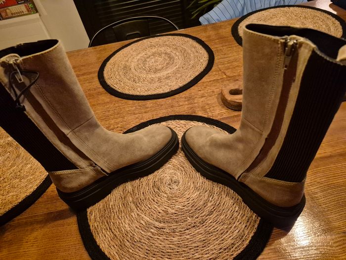 Bottes Zara neuves - photo numéro 4