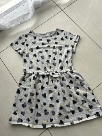 Robe à manche courte