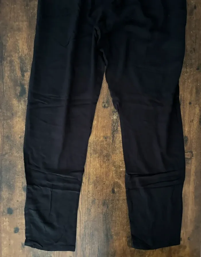Pantalon noir ample et léger - photo numéro 3