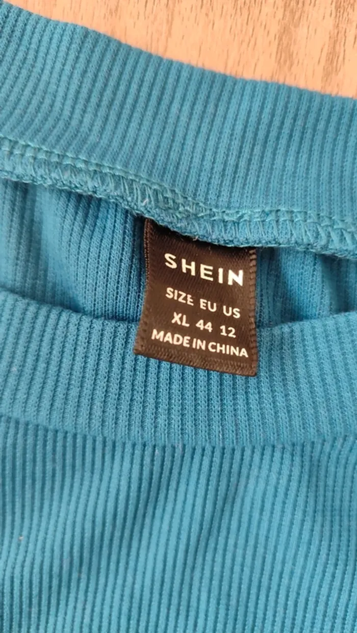 Haut Shein - photo numéro 3