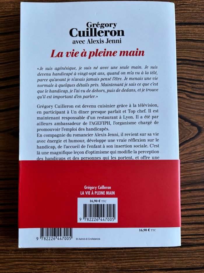 livre de Grégory Cuilleron « La Vie à pleine main » - photo numéro 2