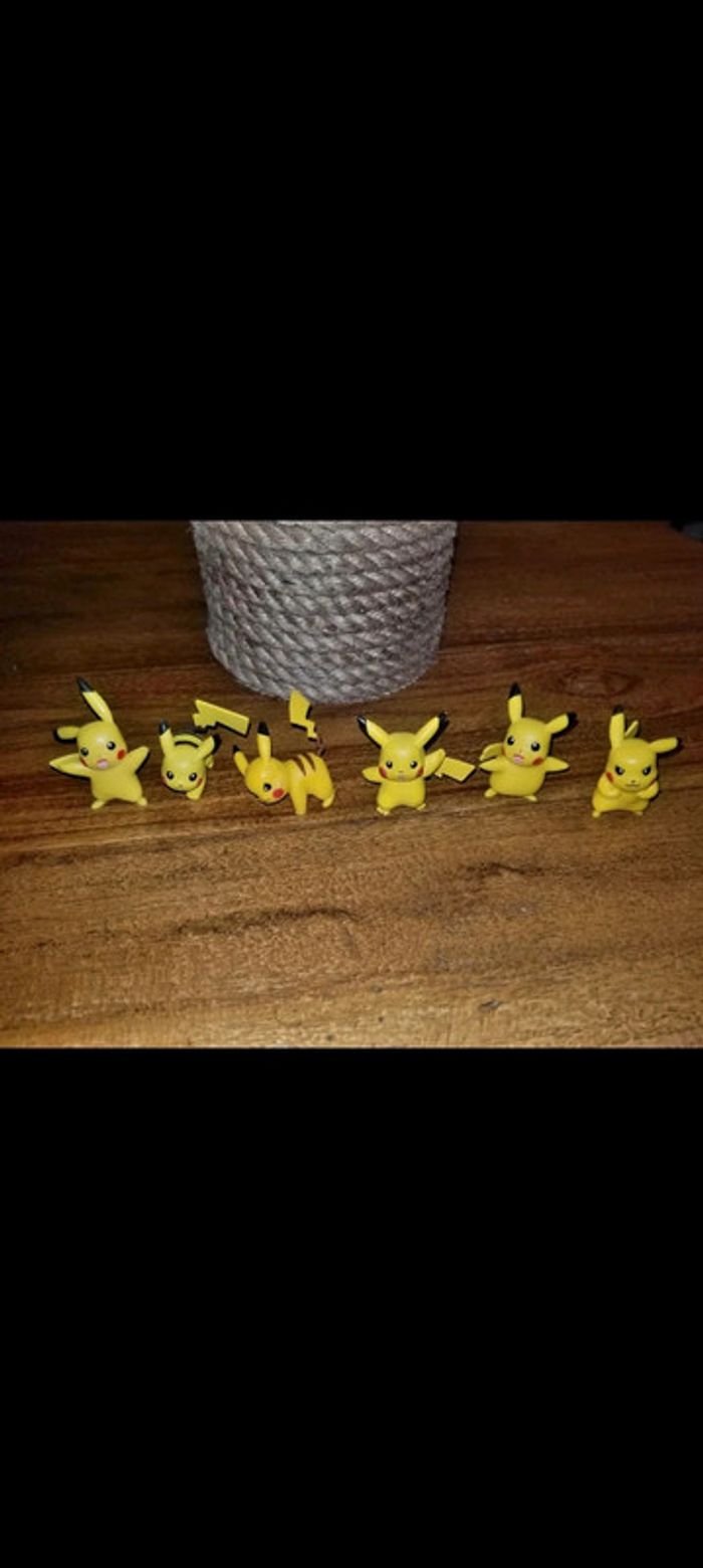 Lot de 6 figurines Pikachu Pokémon